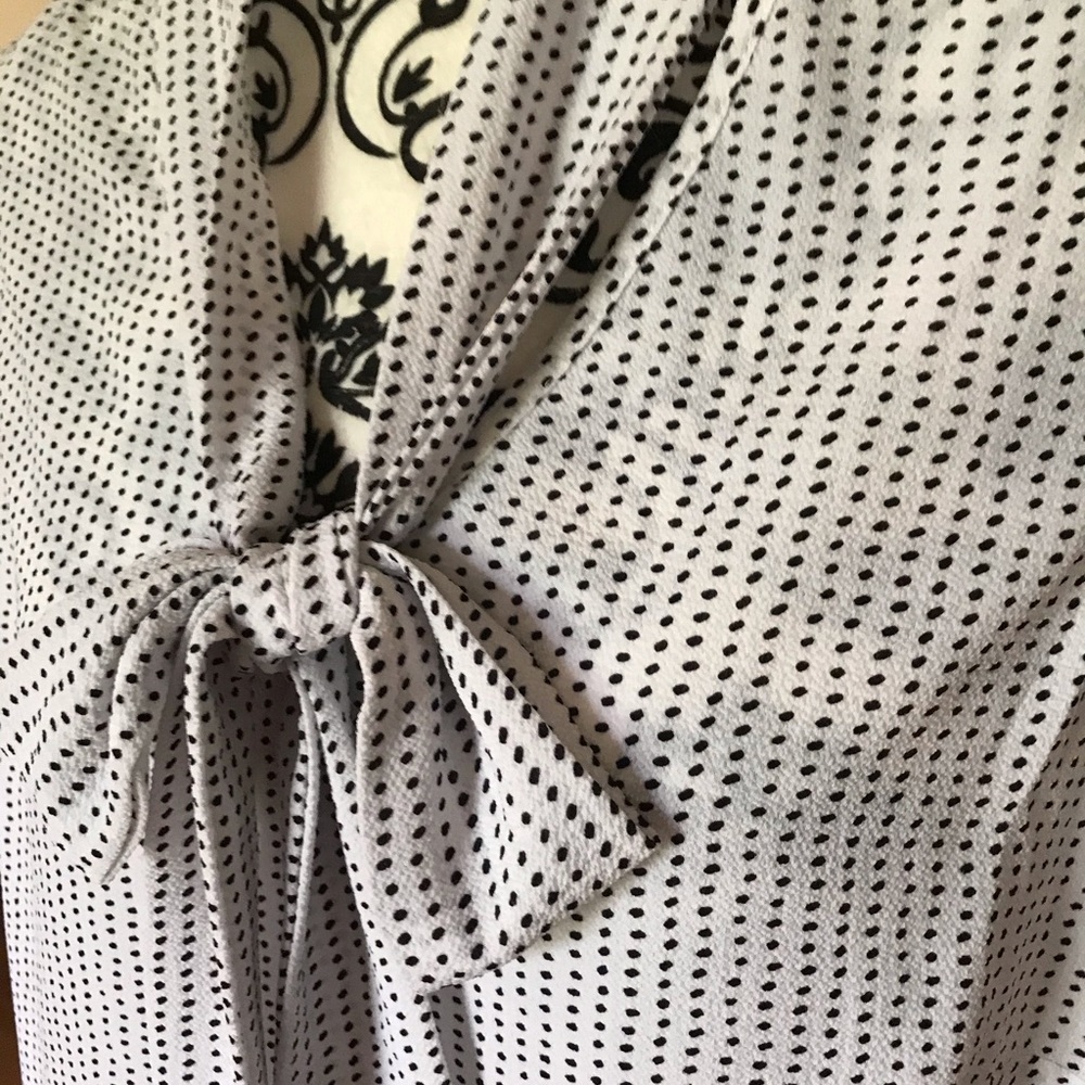 ADRIANNA PAPELL BLOUSE - Picture 8 of 10